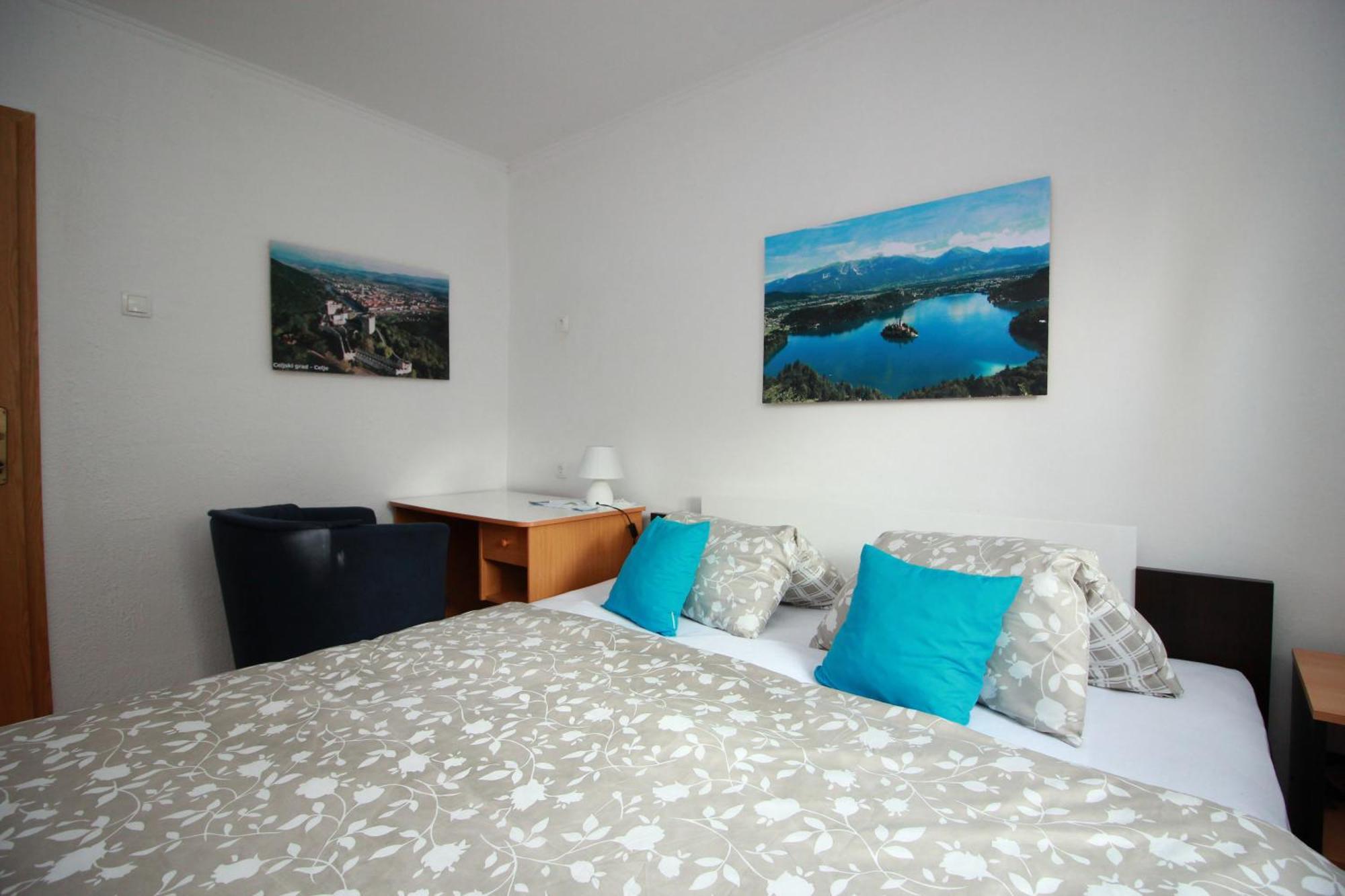 Guesthouse Veles Slovenska Bistrica Værelse billede
