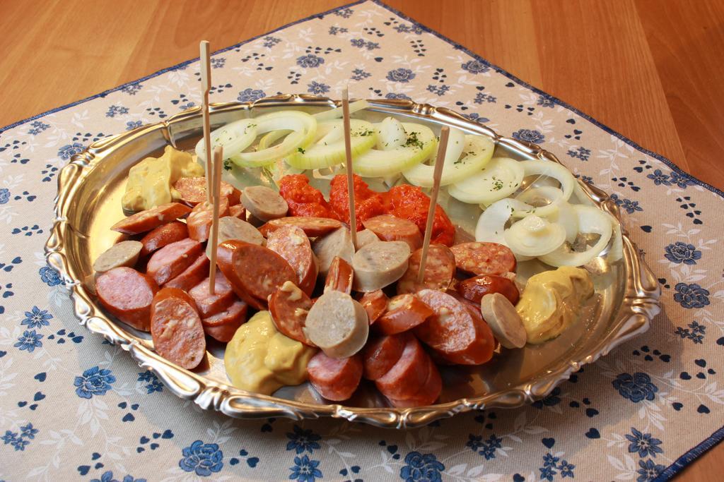 Guesthouse Veles Slovenska Bistrica Eksteriør billede