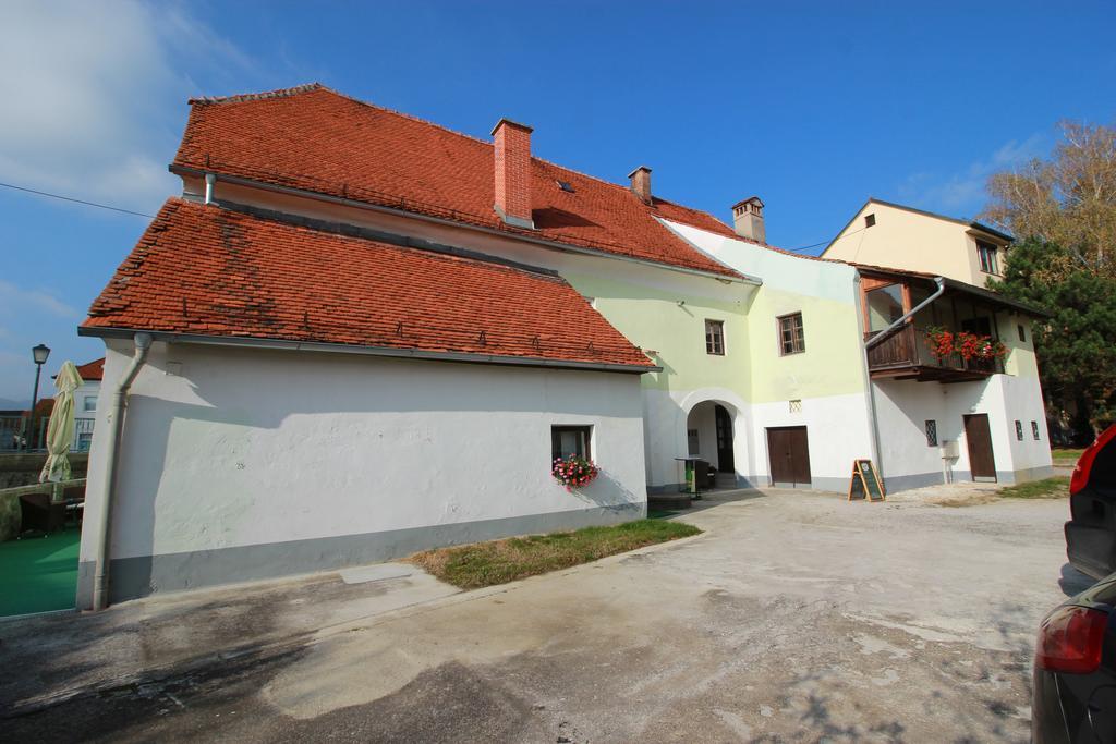 Guesthouse Veles Slovenska Bistrica Eksteriør billede