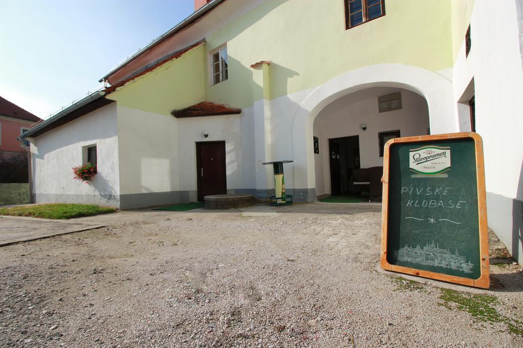 Guesthouse Veles Slovenska Bistrica Eksteriør billede