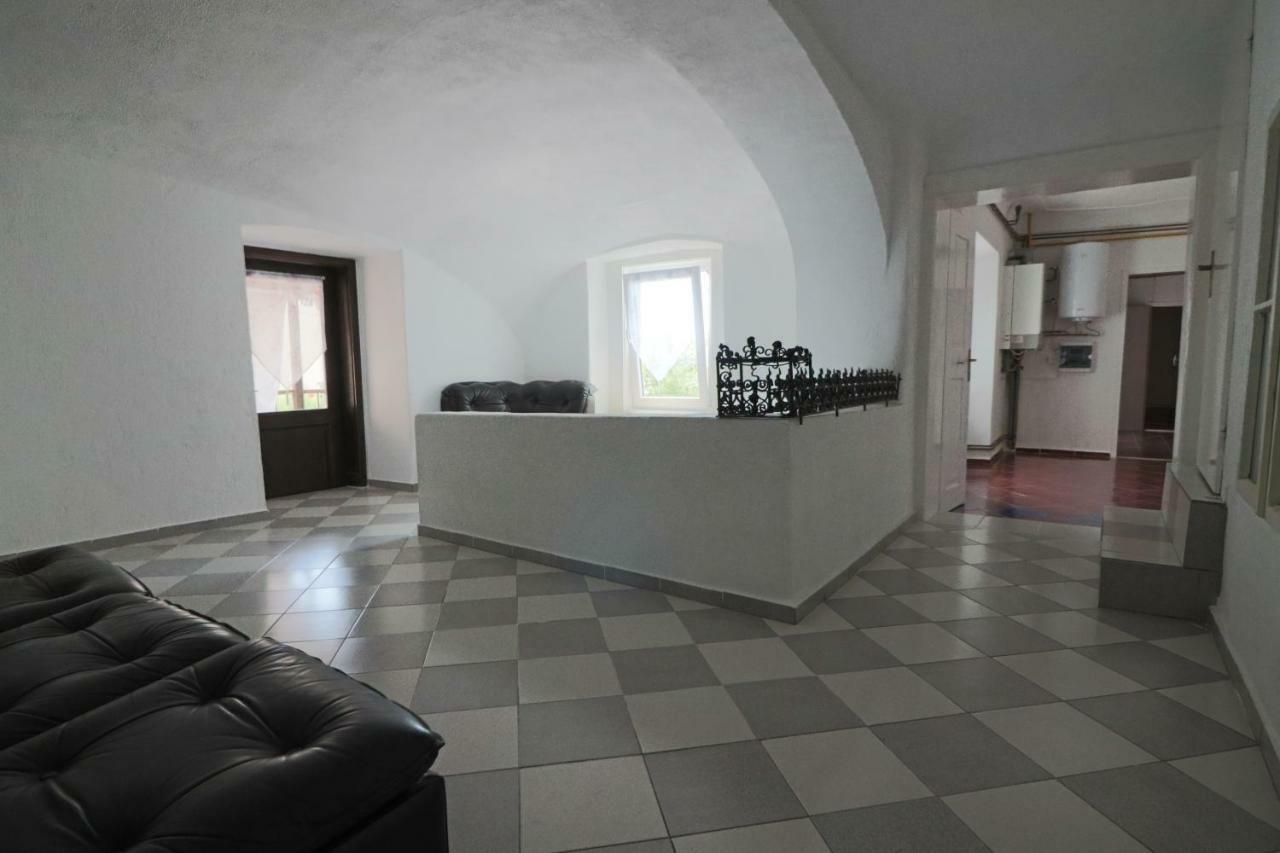 Guesthouse Veles Slovenska Bistrica Eksteriør billede
