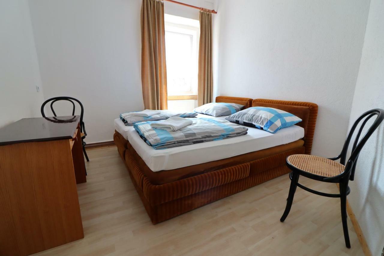 Guesthouse Veles Slovenska Bistrica Eksteriør billede