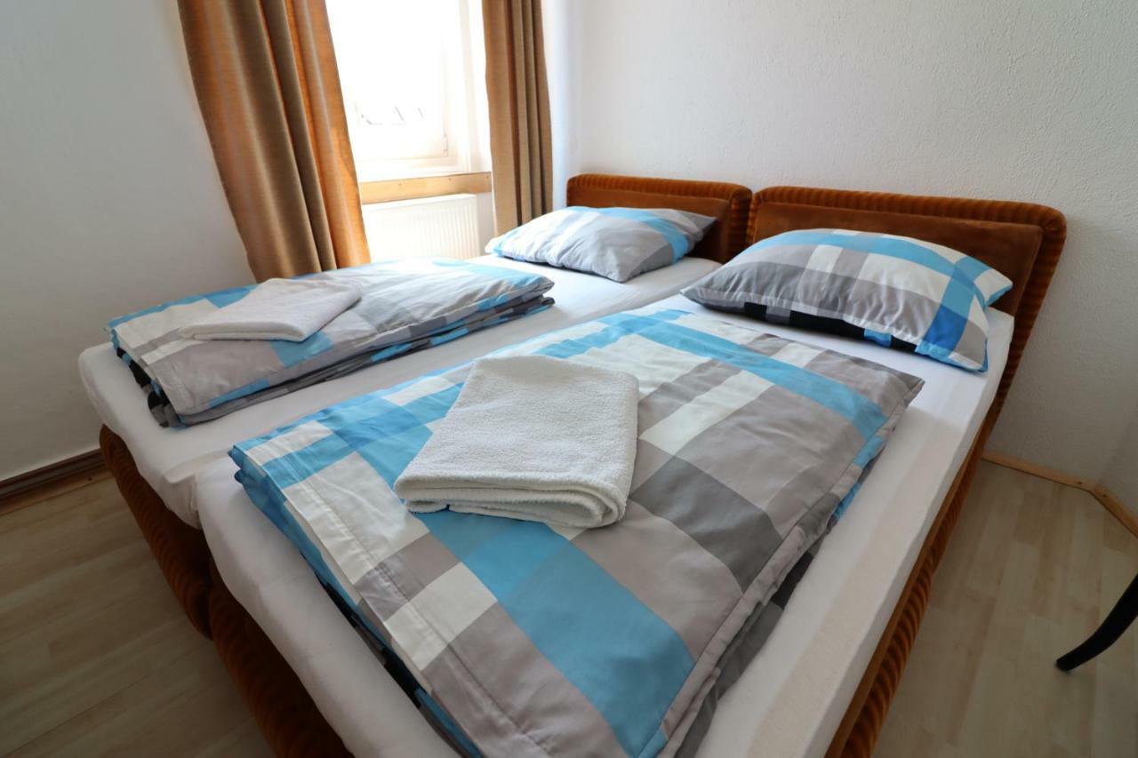 Guesthouse Veles Slovenska Bistrica Eksteriør billede